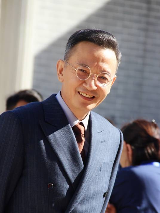 侯长荣(中国内地男演员、国家一级演员、扬剧金派传人)