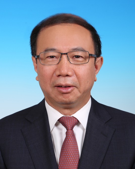 易军(第十四届全国政协常委、人口资源环境委员会副主任,第十一届中国土木工程学会理事长)