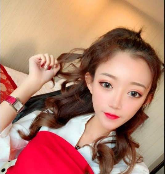 快手小伊伊