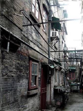 上海弄堂（上海特有的民居形式）