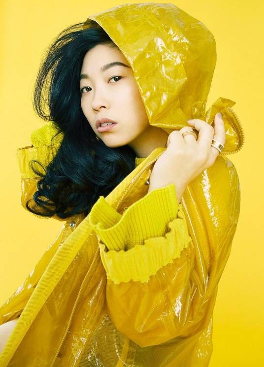 奥卡菲娜（美国华裔女演员、歌手、主持人、制片）