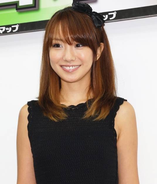 山本梓