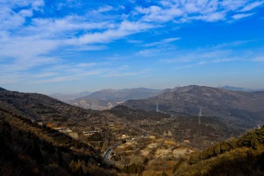 西山（北京境内的太行山北端余脉）