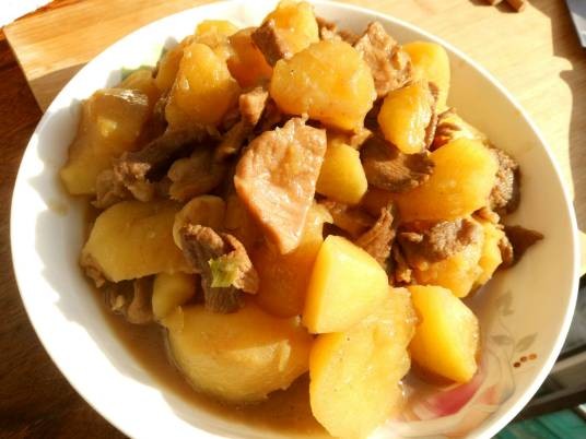 土豆炖肉
