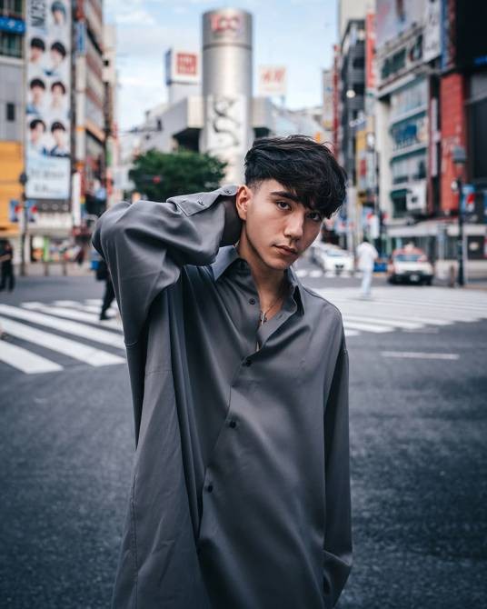 和马（日美混血男歌手、模特，INTERSECTION成员）