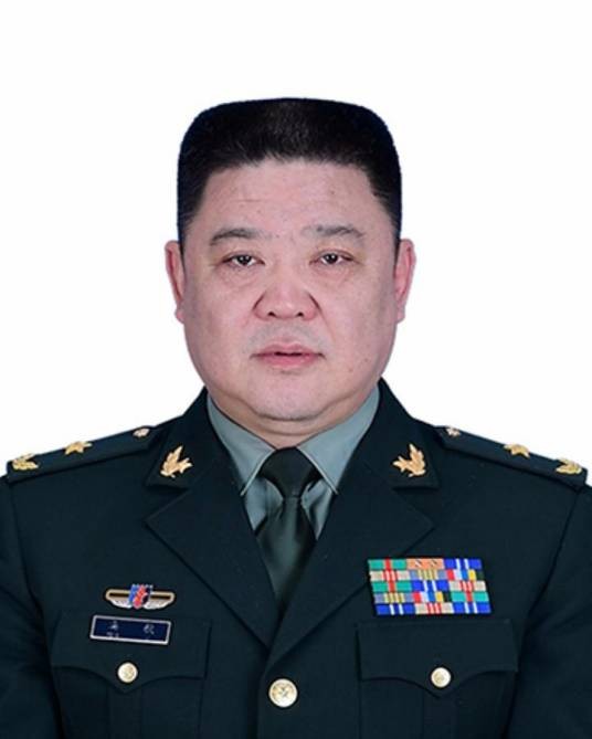 冯毅（湖南省军区原政治委员）
