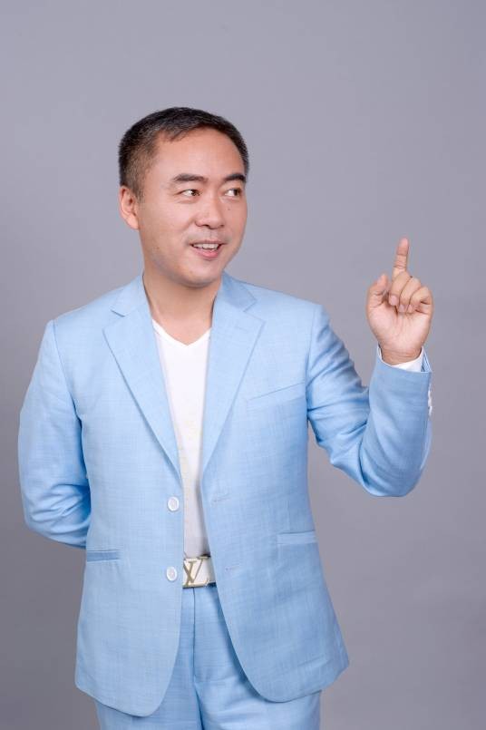 黄燕铭