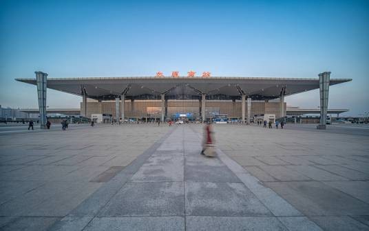 太原南站（中国山西省太原市小店区境内铁路车站）