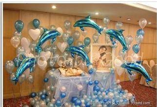 氦气球