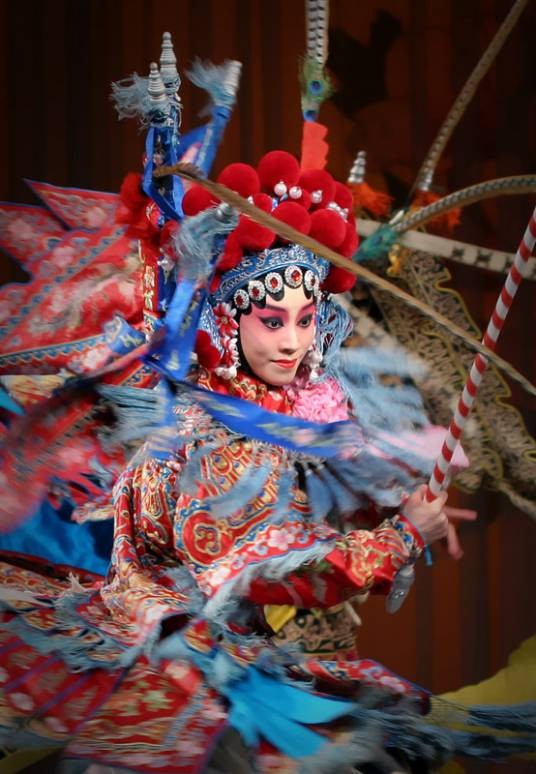中国戏剧（以戏曲和话剧为主的中国传统艺术）