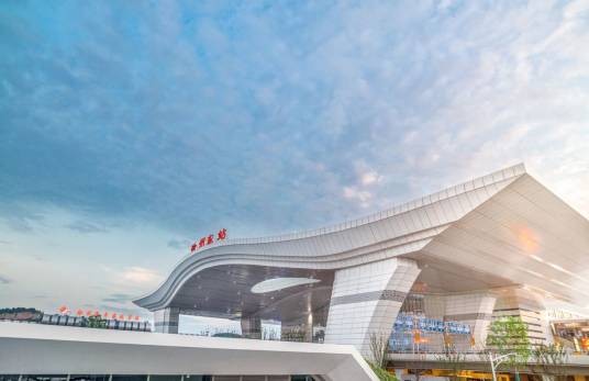 徐州东站(中国江苏省徐州市境内铁路车站)