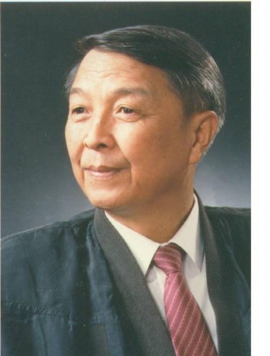 朱厚泽（原国务院农村发展研究中心副主任）