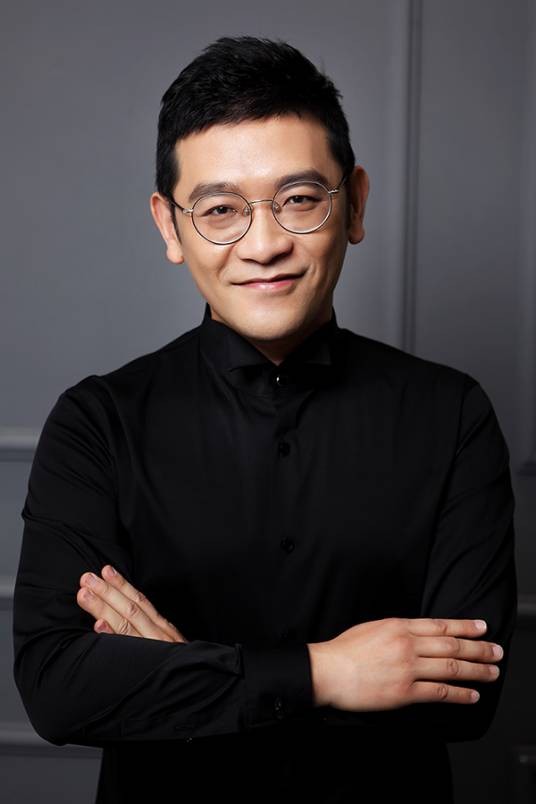 贾伟（洛可可创新设计集团董事长）