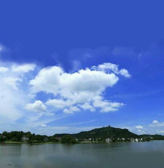 浮山（安徽省铜陵市枞阳县境内山地）