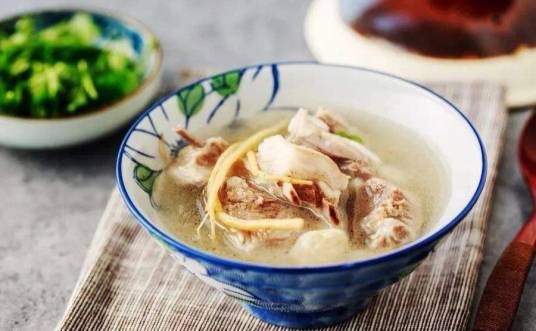 当归生姜羊肉汤