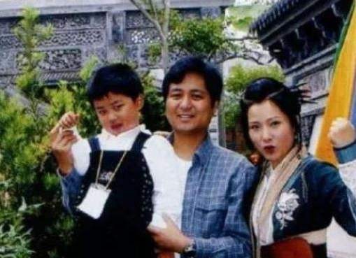 杨楠（何赛飞丈夫）