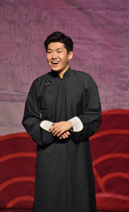 李涵（中国青年相声演员）