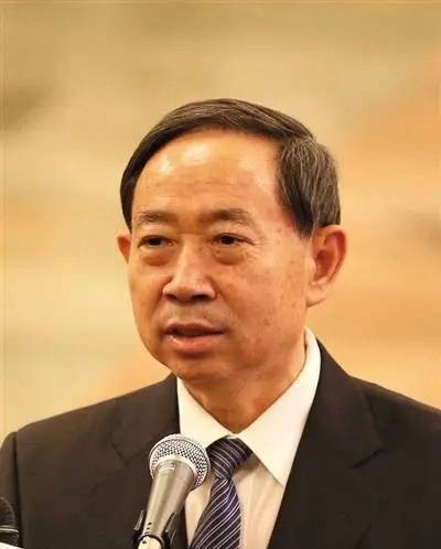 袁贵仁（教育部原部长、第十三届全国政协教科卫体委员会主任）