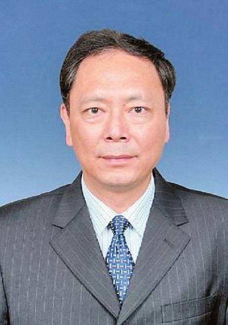李文斌(云南省省属国有企业原专职外部董事)