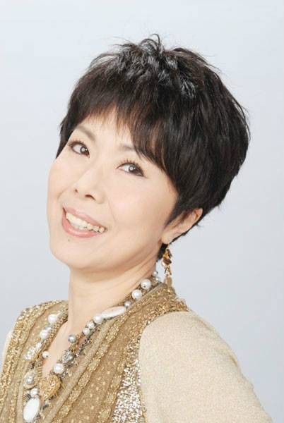关菊英(中国香港女歌手、演员)