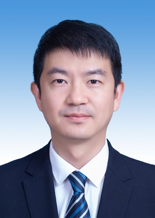 董巍（湖南海利高新技术产业集团有限公司党委副书记、副董事长、总经理）