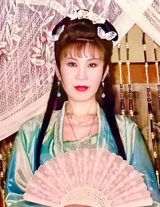 杨钧钧