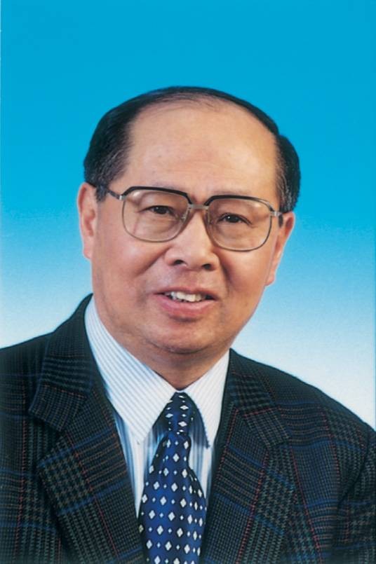 黄镇东