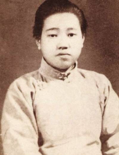 缪伯英