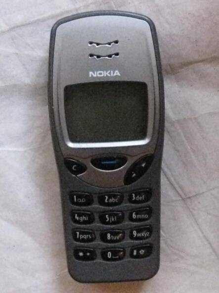 诺基亚3210(1999年上市的诺基亚直板手机)