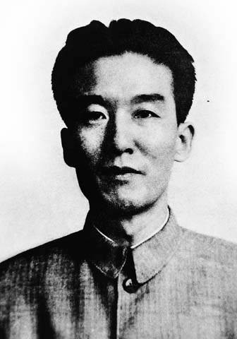 邓拓（无产阶级革命家，中国现代杂文家、政论家、新闻工作者）