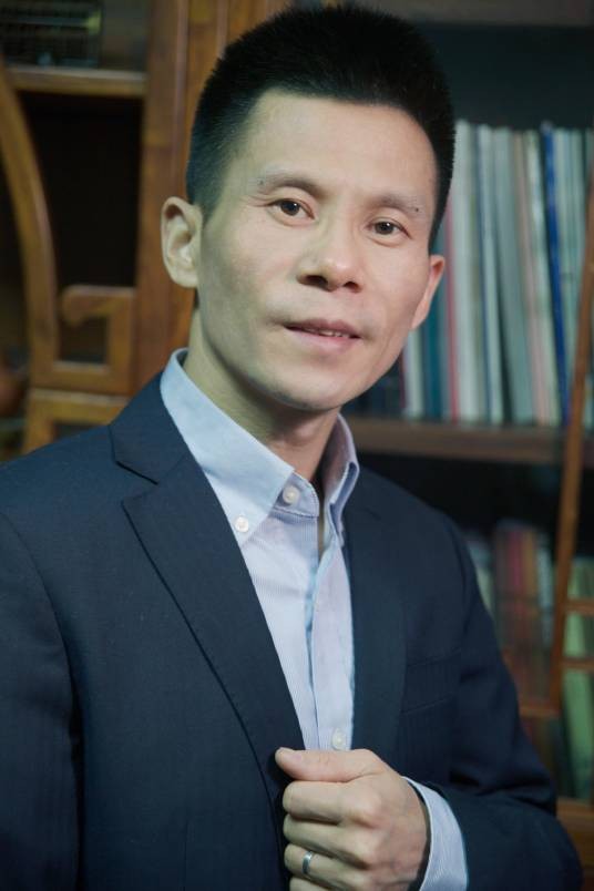 李宝珠(忠信博艺建设集团有限公司董事长)