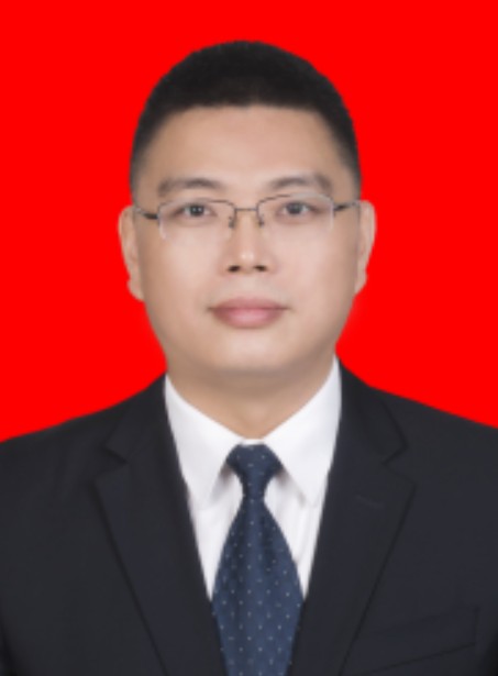 唐硕（四川省阆中市委副书记、市政府党组书记、市长）