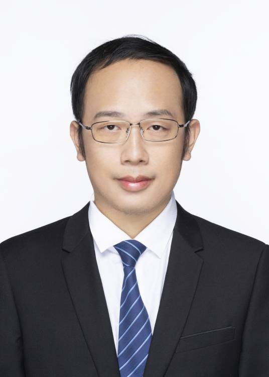 王宇航（重庆大学土木工程学院副院长、教授、结构工程研究所所长）