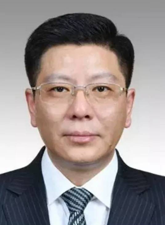 闻大翔