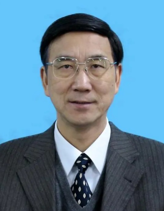 程恩富
