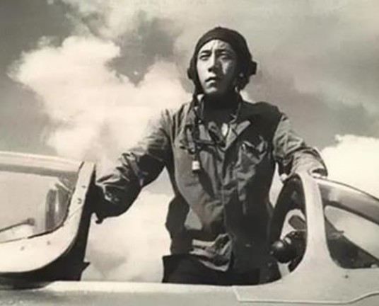 王宝玉（解放军叛逃空军飞行员）