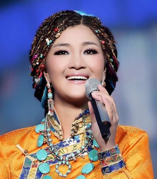 哥哥（降央卓玛演唱的歌曲）