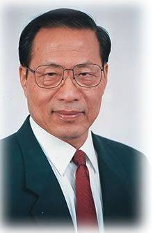 周三多