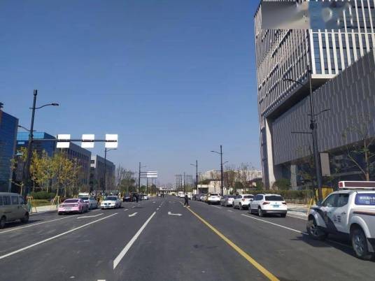 南汇路(上海市静安区境内道路)