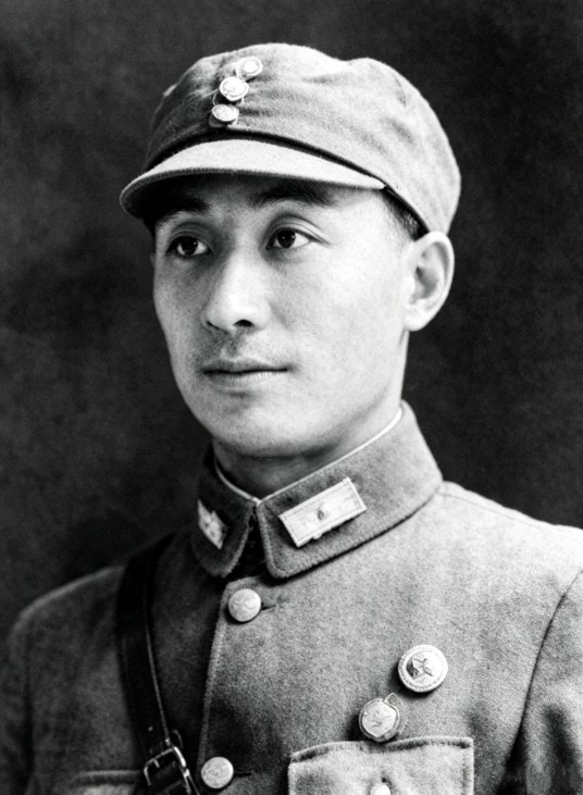 罗历戎