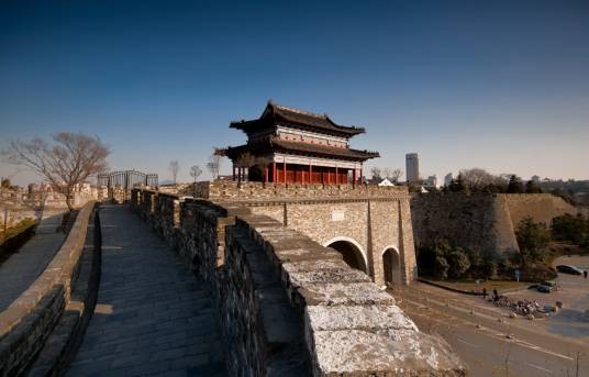 金陵（南京的古称，中国古代都城）
