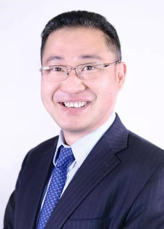 何明光(中山大学中山眼科中心防盲办副主任)