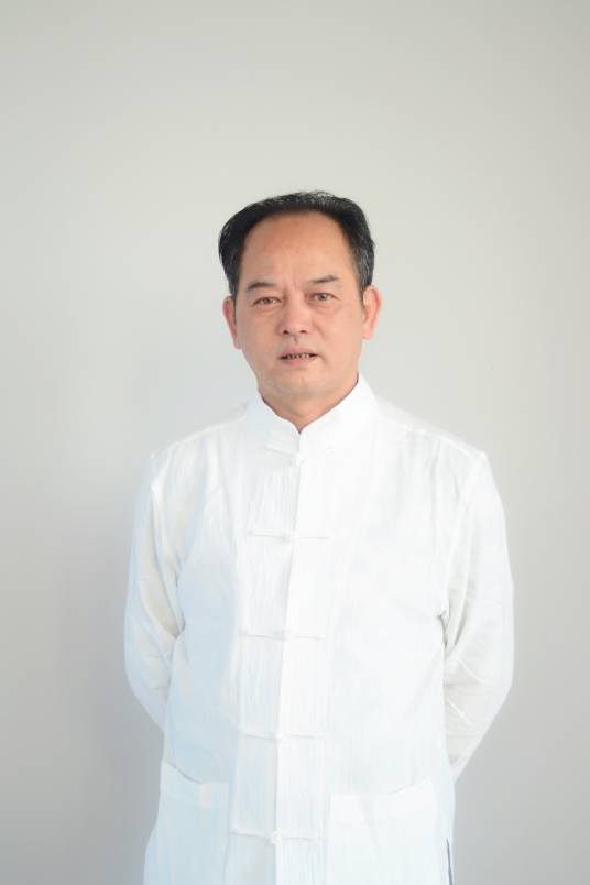 黄云飞（武夷山市云飞岩茶厂法人代表）