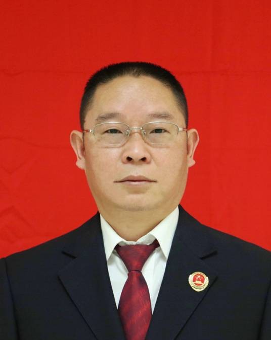 吴长福（四川省人民检察院成都铁路运输分院原检察长）
