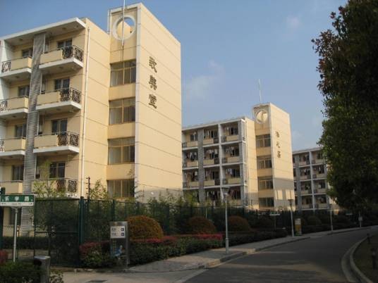 上海市崇明中学