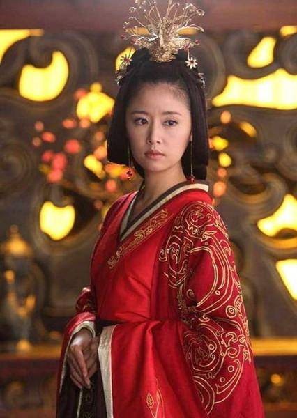 太后（封建时代帝王母亲的尊称）