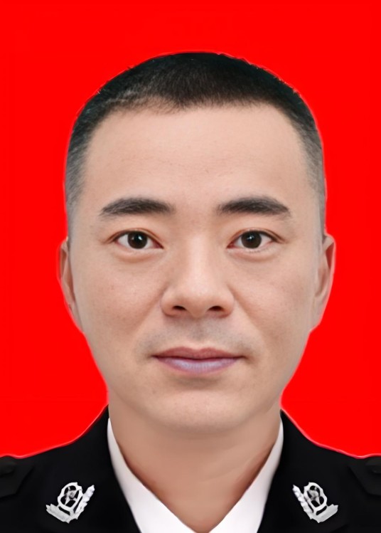 孙功文（广东省惠州市仲恺高新区党工委专职副书记、政法信访办公室主任）