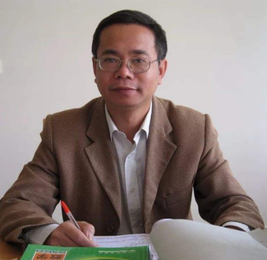 黄学波(南雄市第一中学教师)