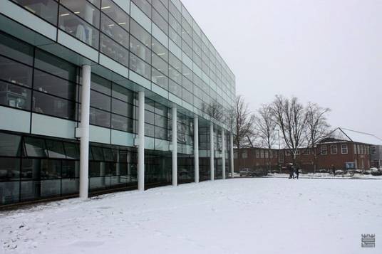 克兰菲尔德大学