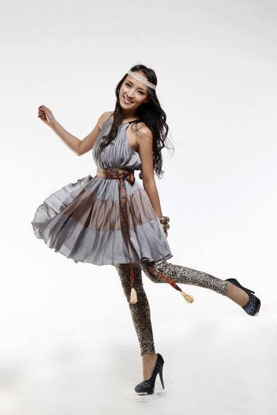 杨秀措（中国内地女歌手、演员）